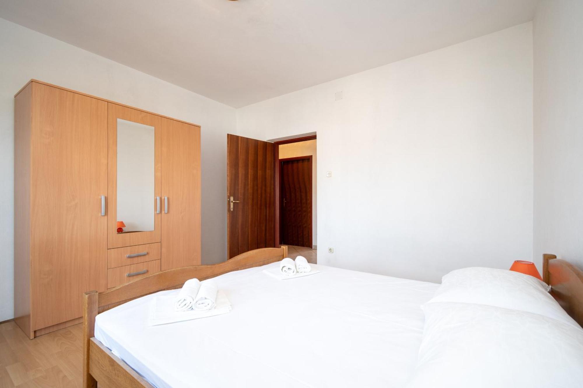 Apartments With A Parking Space Pag - 15765 Pag Town Oda fotoğraf